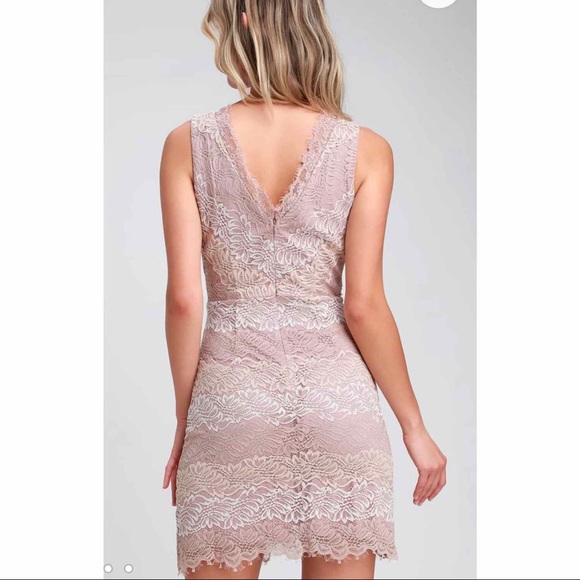 Lulu's Spring Summer White, Cream & Blush Lace V-neck Dress, Large, NWT - Picture 4 of 12